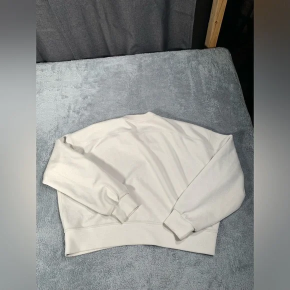 Lululemon Cream Crewneck Sweatshirt - Picture 6 of 14
